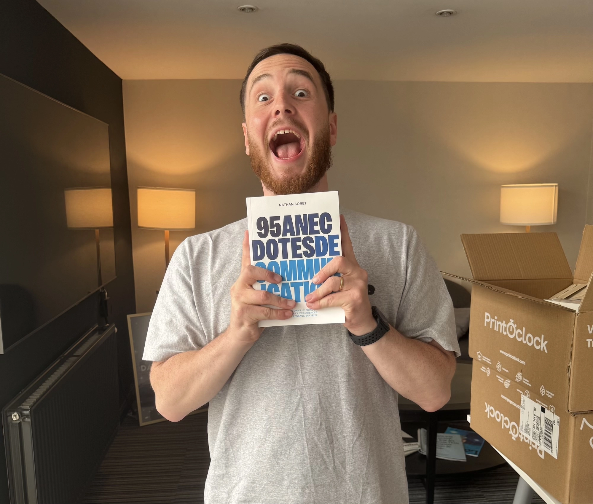 Youhouuuuuu, les premiers exemplaires du livre viennent d